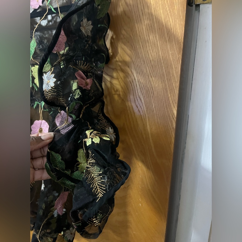 H&M Floral Embroidered Sheer Black Blouse M - Picture 7 of 9
